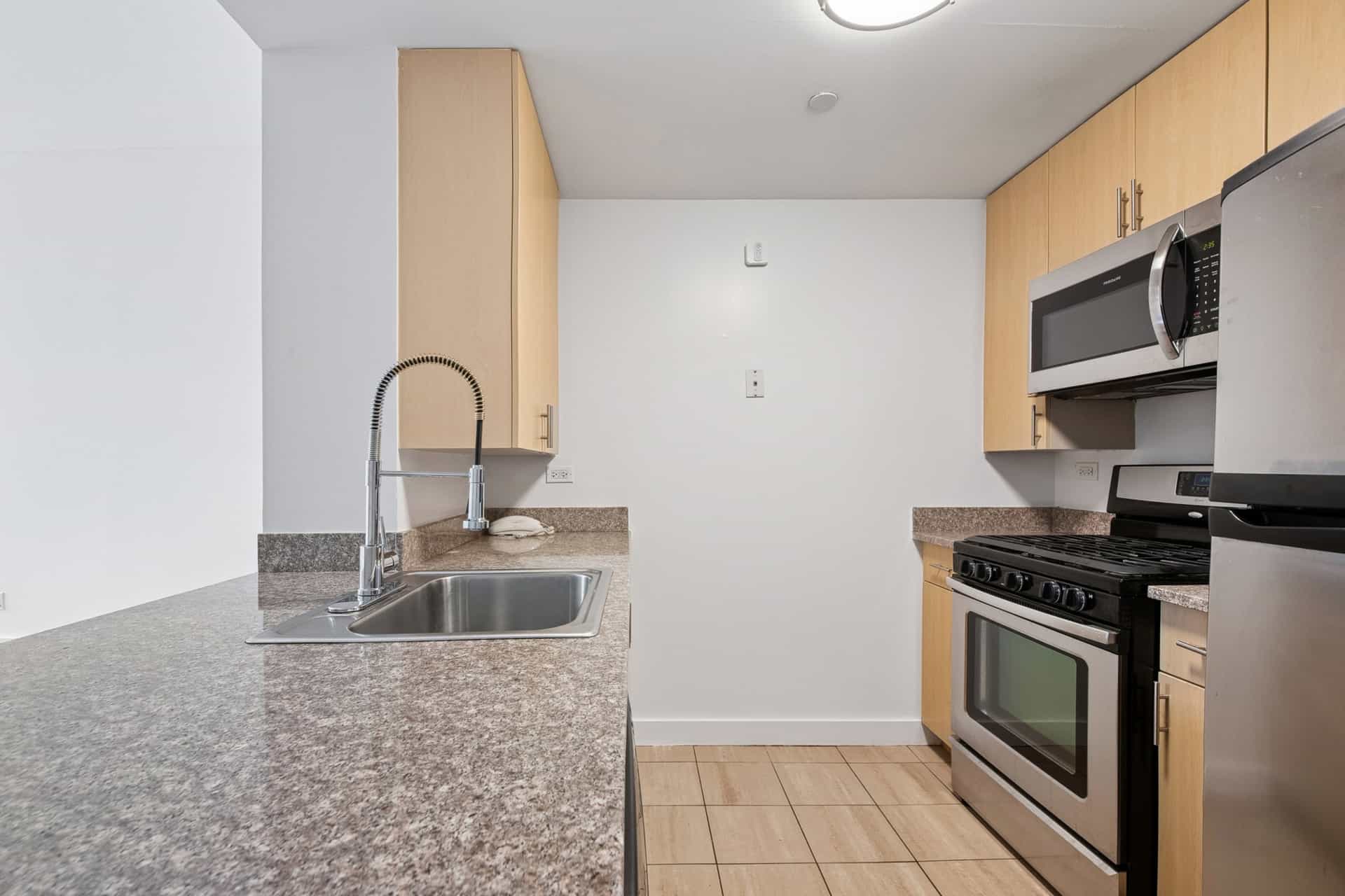 153-30 89 Ave #1105, Queens, NY 11432 5