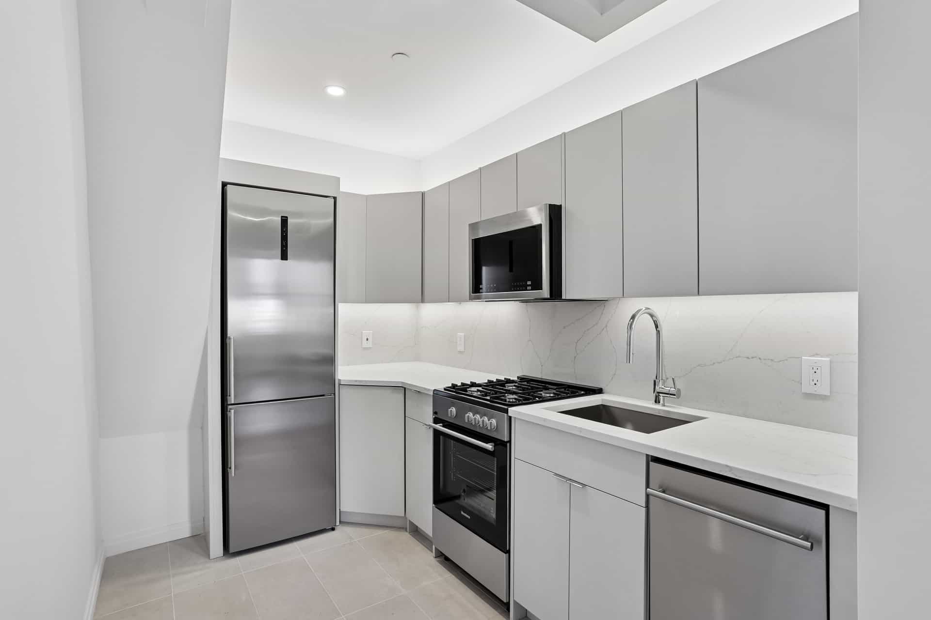 Twenty Exchange 20 Exchange Place #4601-20X, Manhattan, NY 10005 2
