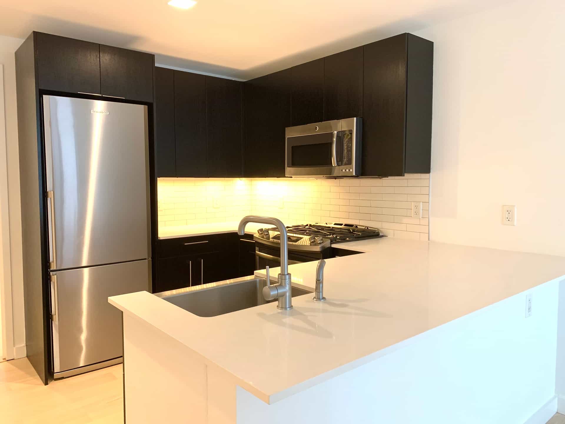 535 West 43 Street #SOUTH 14F, Manhattan, NY 10036 2