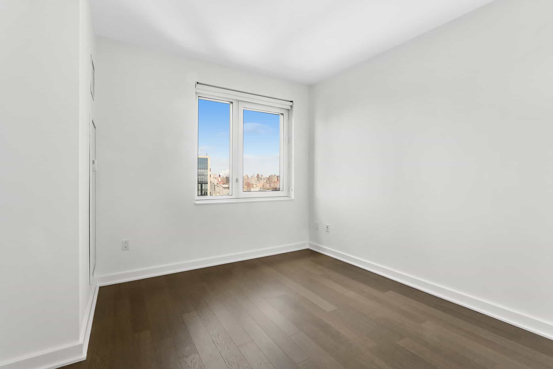 AltaLIC 29-22 Northern Boulevard #1703, Queens, NY 11101 3