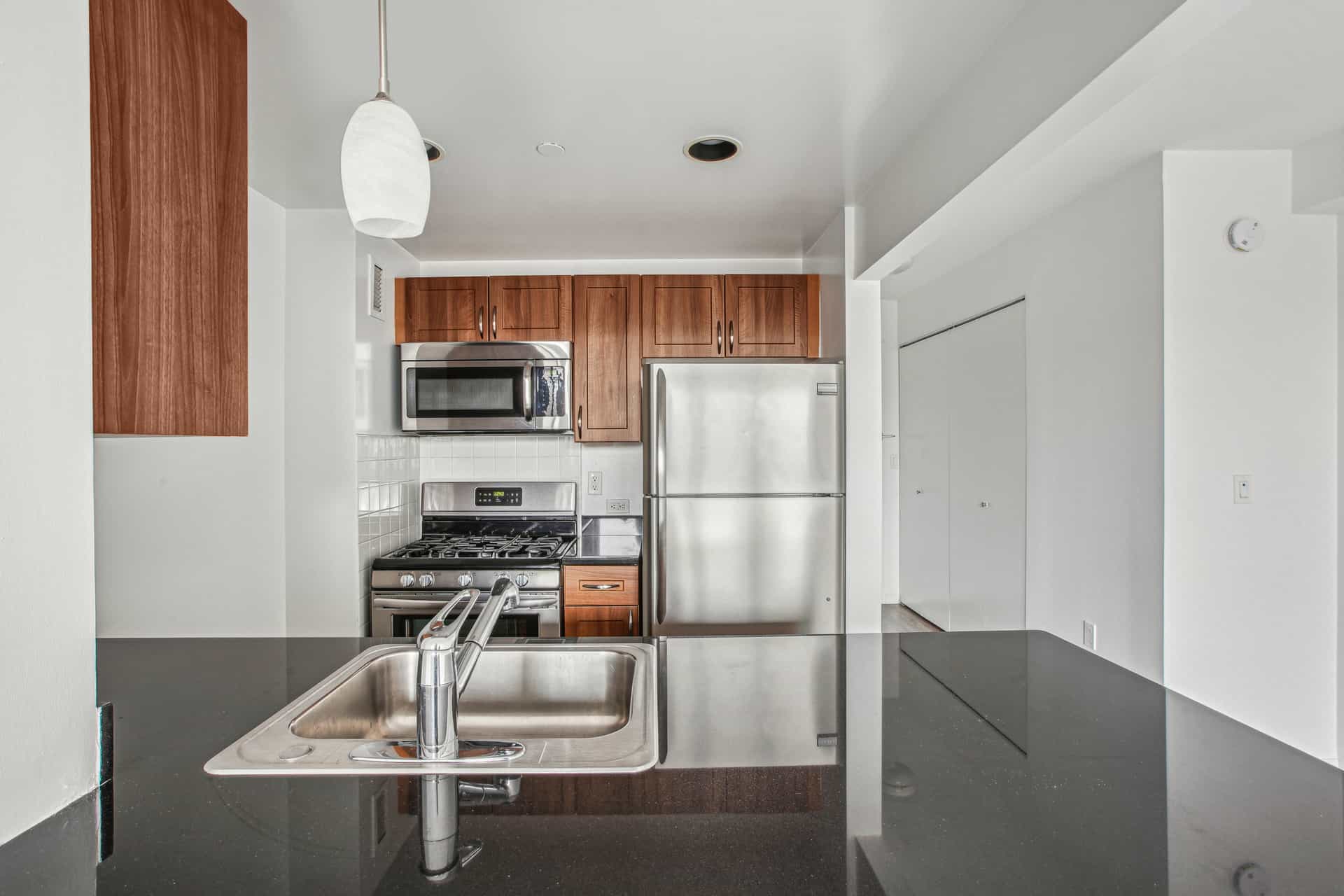 229 Chrystie Street #919-B, Manhattan, NY 10002 3