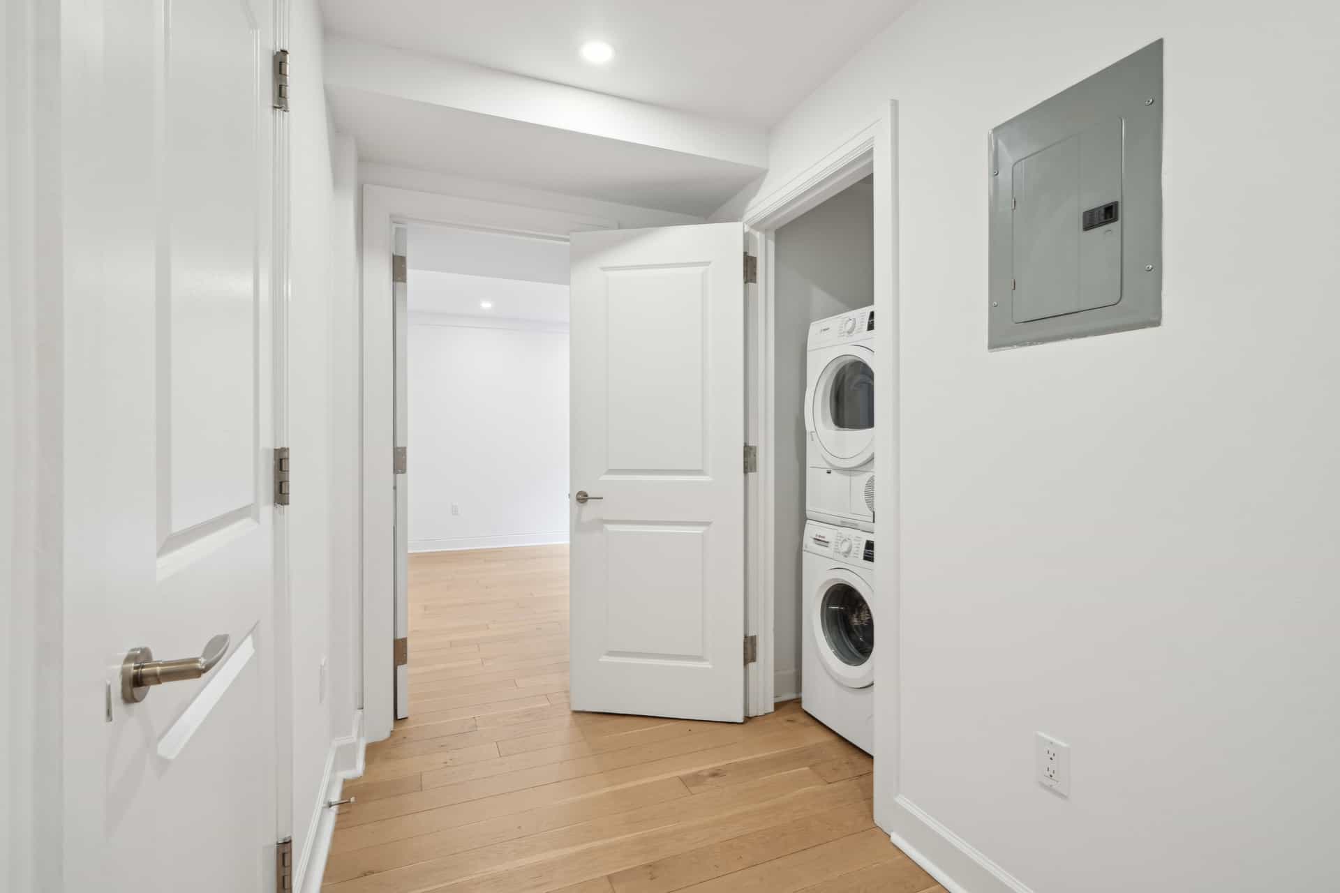 160 East 48 Street #9L, Manhattan, NY 10017 3