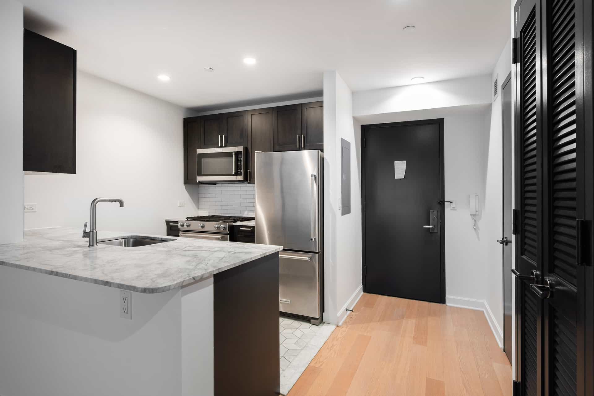 21 West End Avenue #4001, Manhattan, NY 10023 4