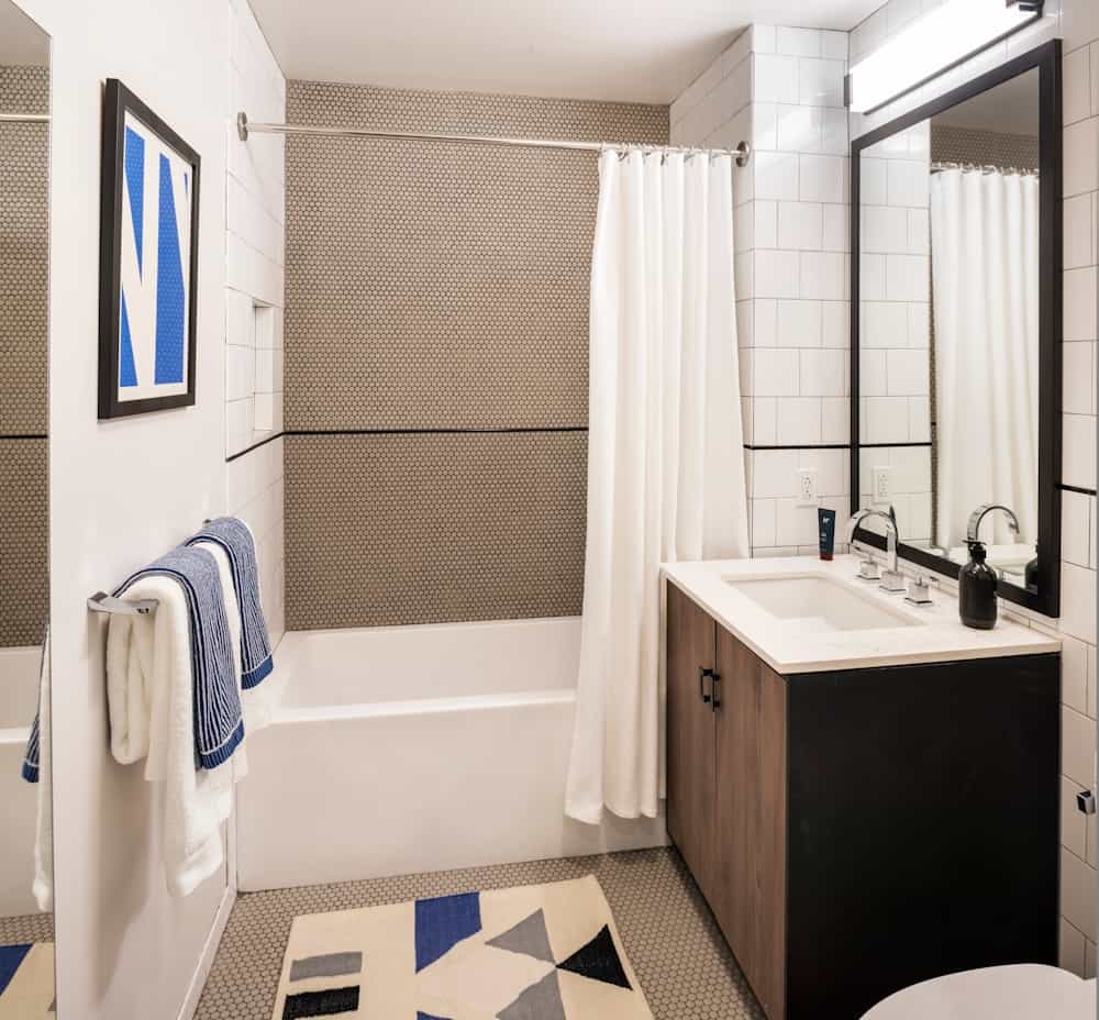 44-28 Purves Street #21B, Queens, NY 11101 4