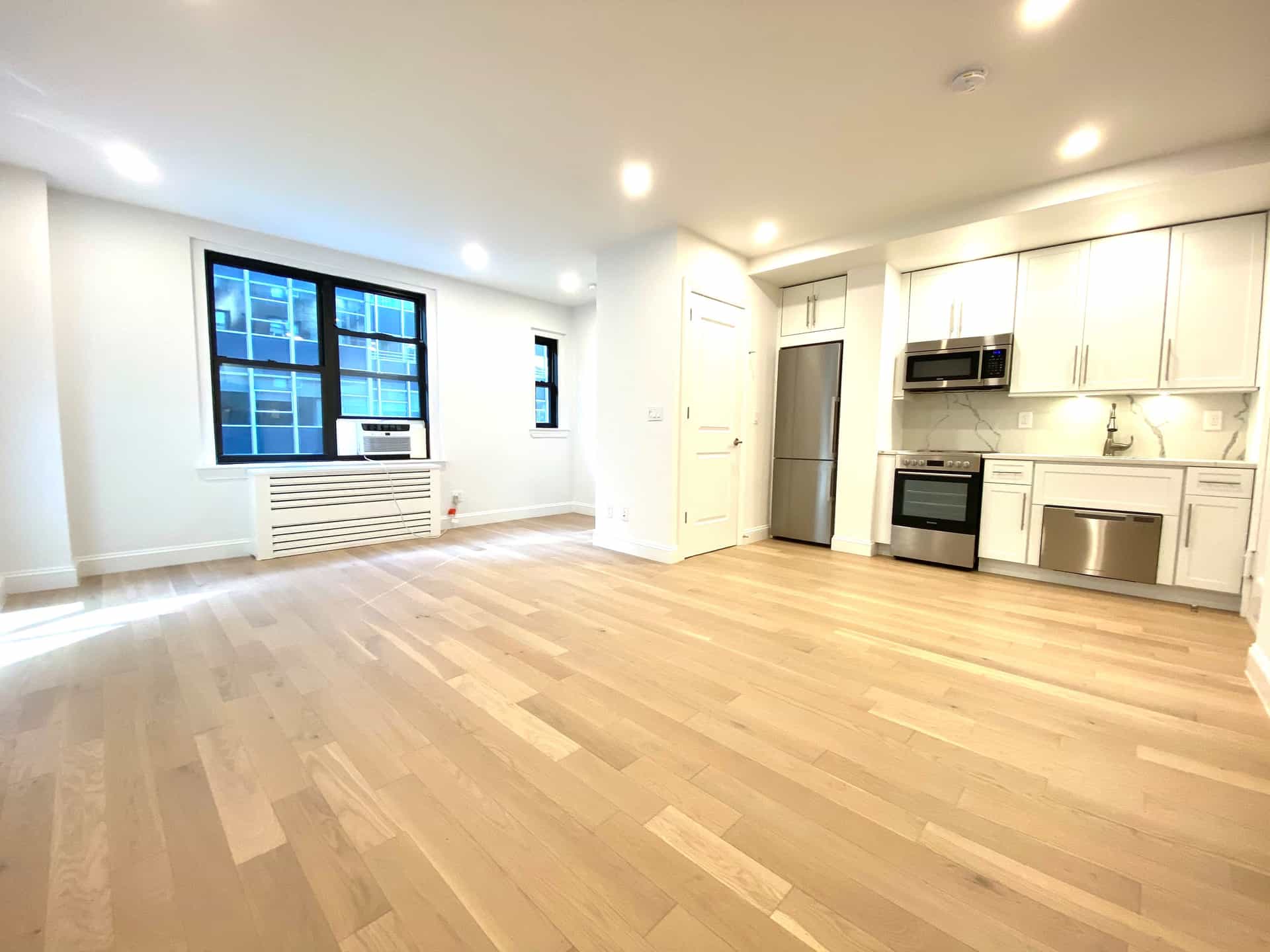 160 East 48 Street #3C-1, Manhattan, NY 10017 3