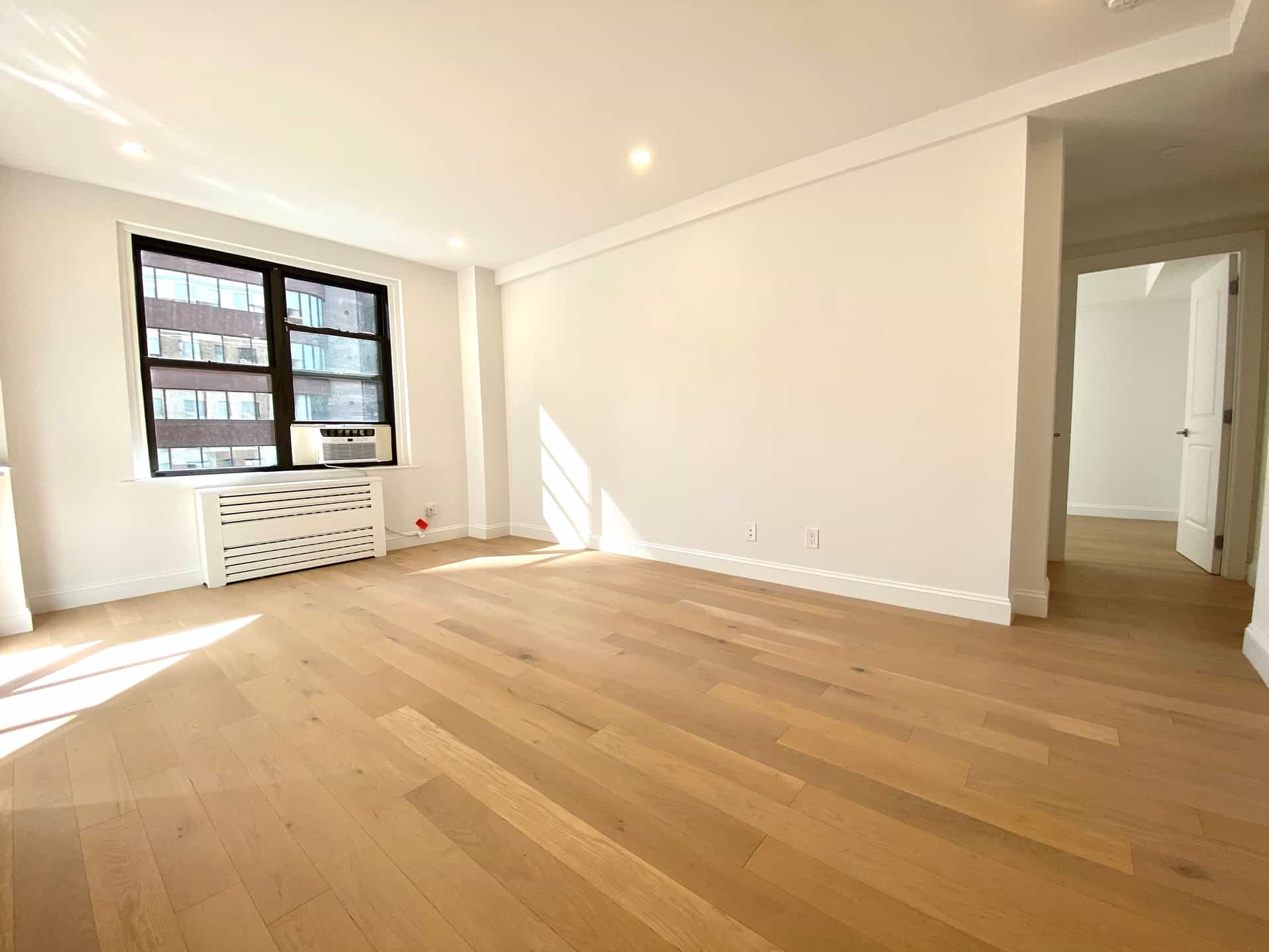 160 East 48 Street #11G-2, Manhattan, NY 10017 3