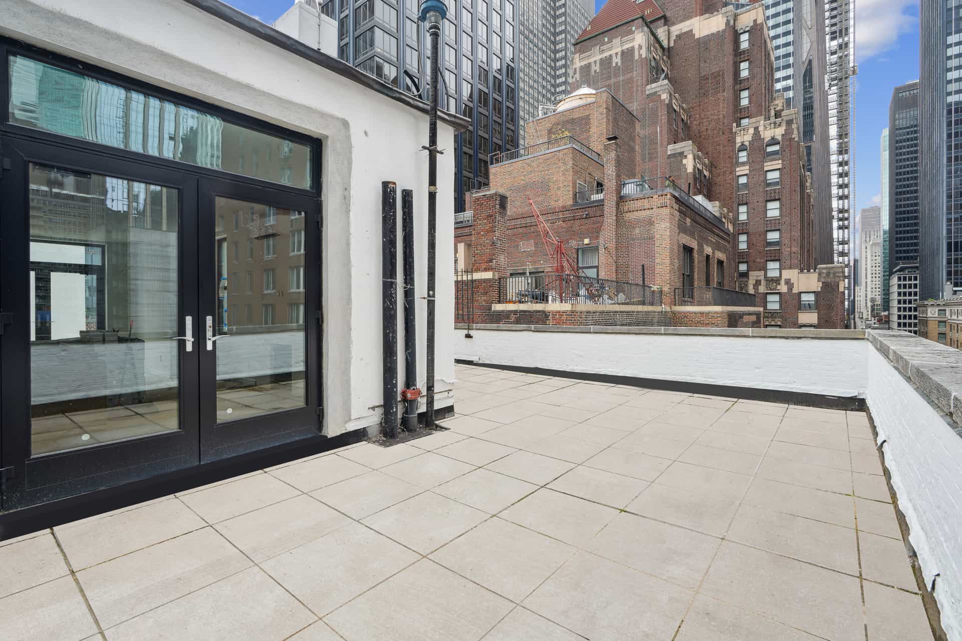 160 East 48 Street #PHU-3, Manhattan, NY 10017 2