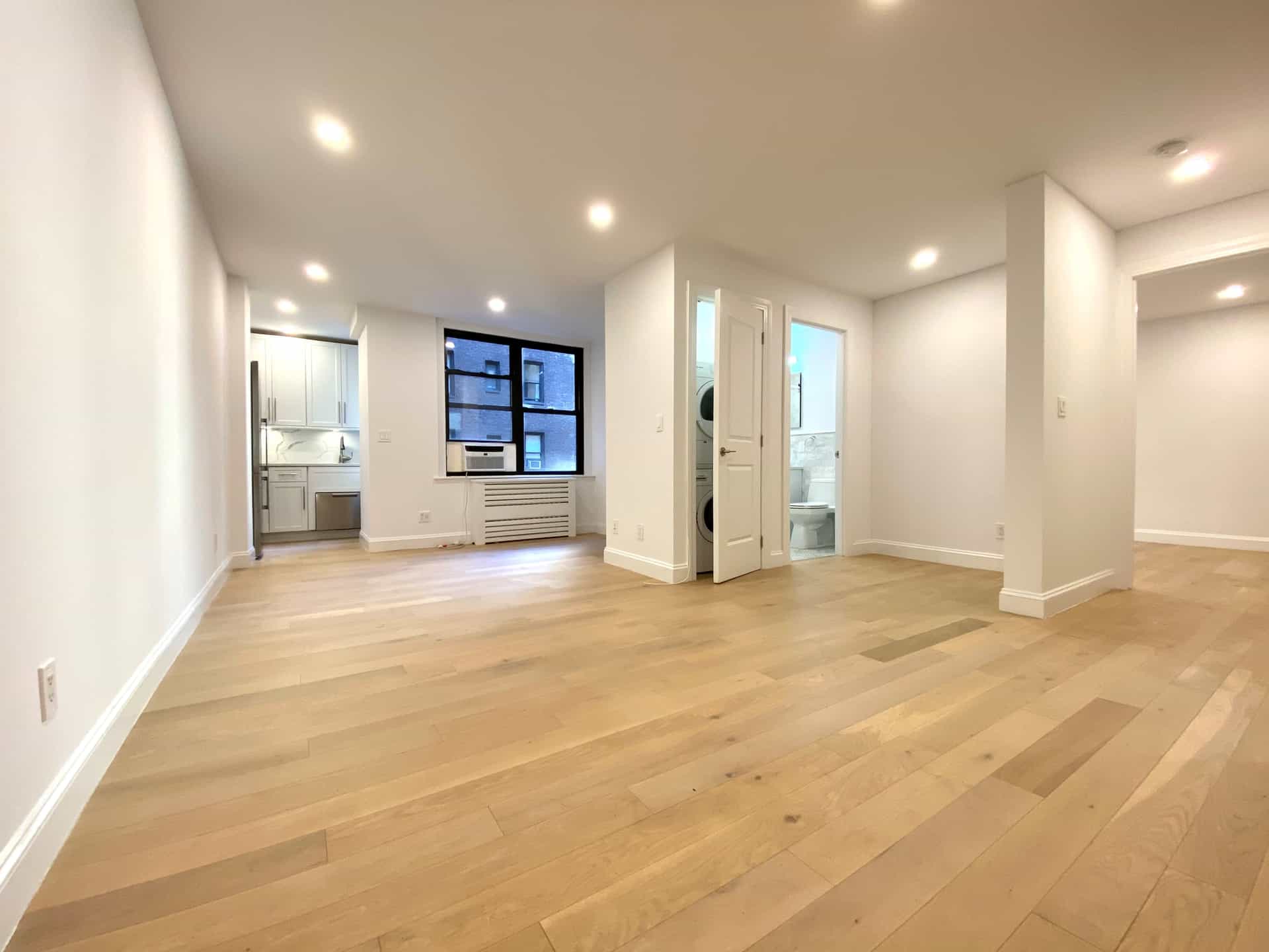 160 East 48 Street #12N-4, Manhattan, NY 10017 2