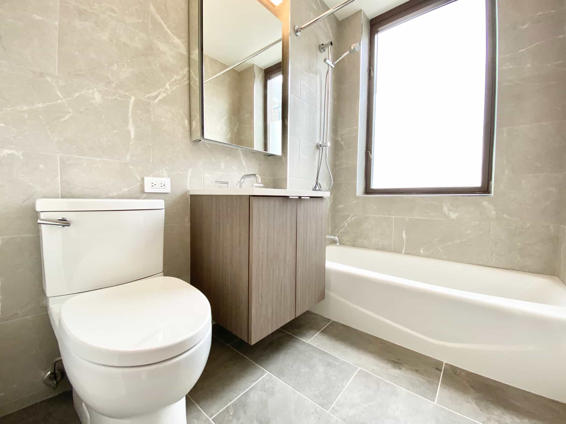 520 West   43 Street #25B, Manhattan, NY 10036 4