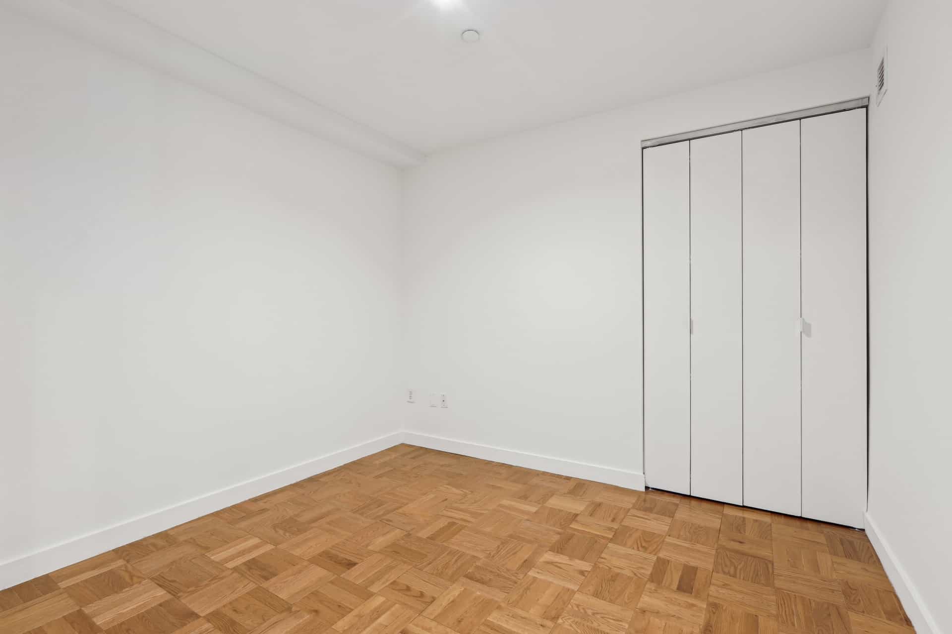 Twenty Exchange 20 Exchange Place #524, Manhattan, NY 10005 4