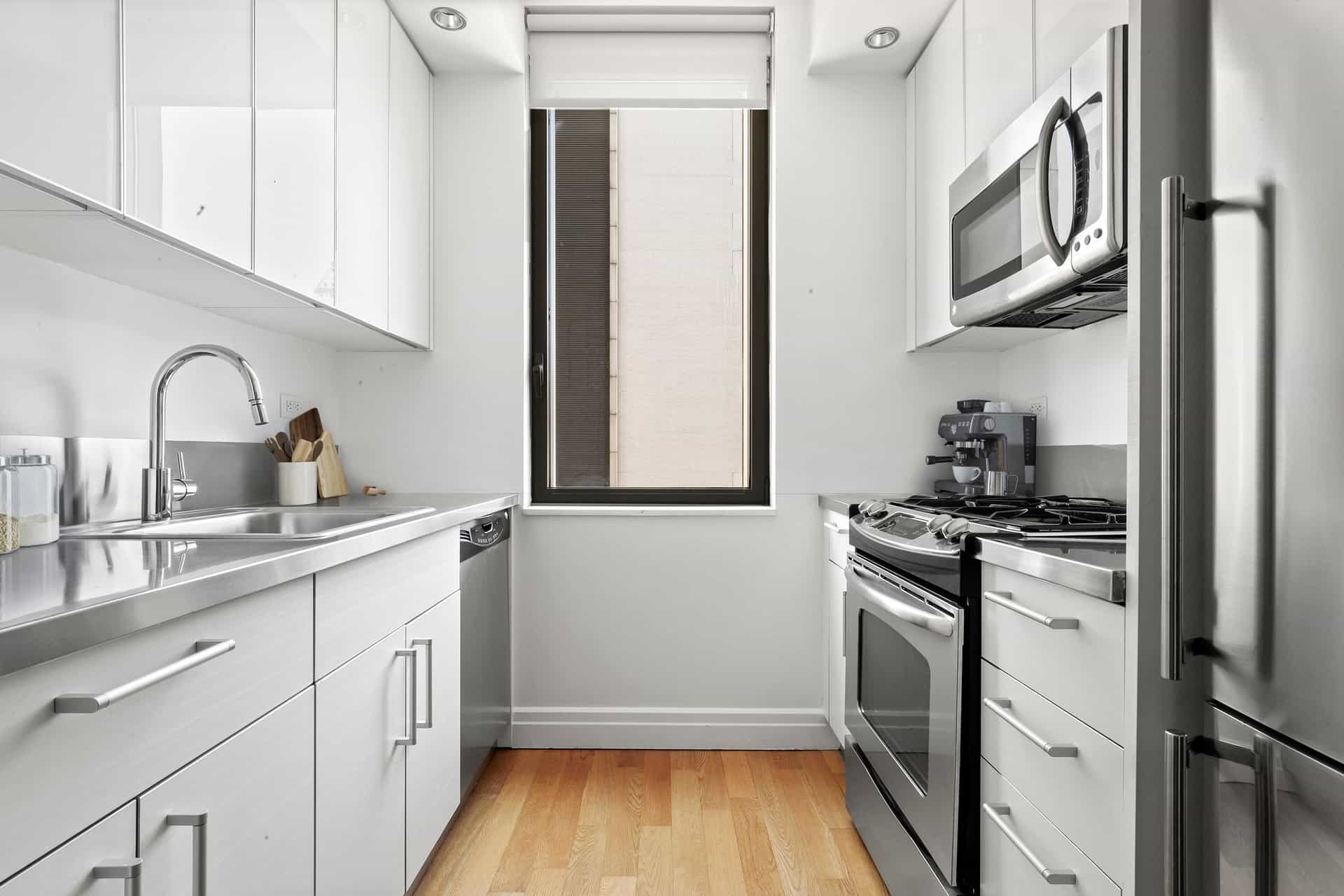 Mercedes House 550 West   54 Street #1805, Manhattan, NY 10019 3