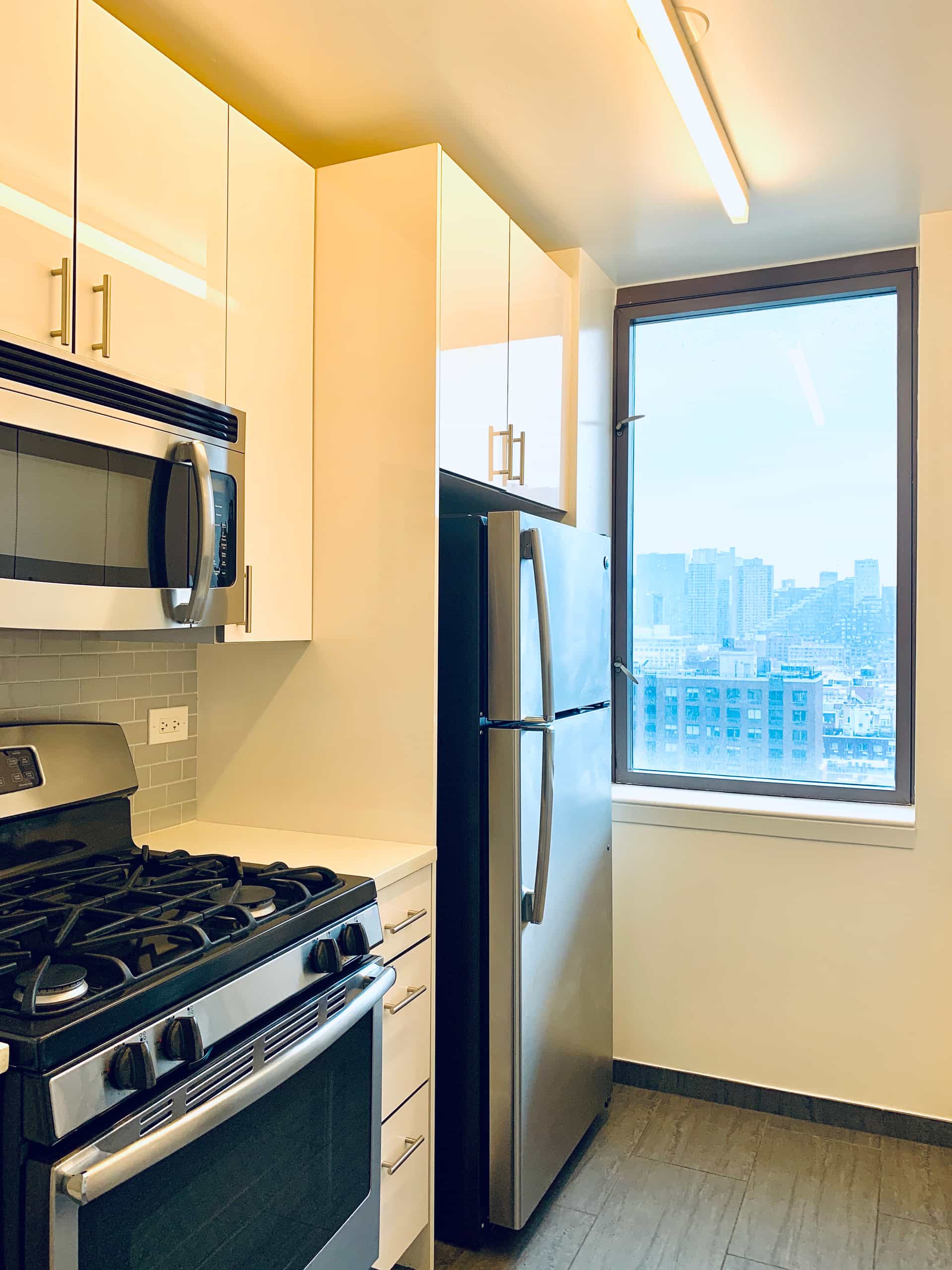 520 West   43 Street #27D, Manhattan, NY 10036 2