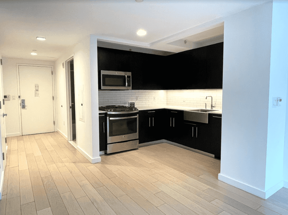 535 West 43 Street #NORTH 10E, Manhattan, NY 10036 3