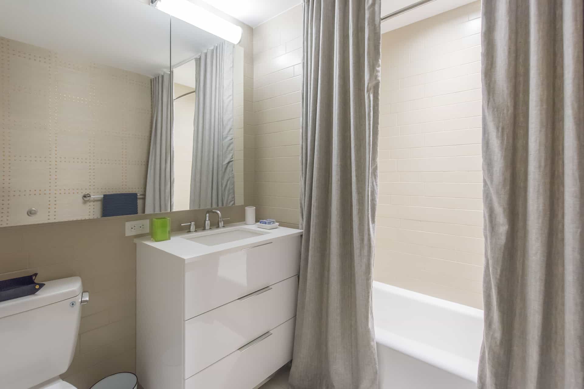 535 West 43 Street #SOUTH 8E, Manhattan, NY 10036 4