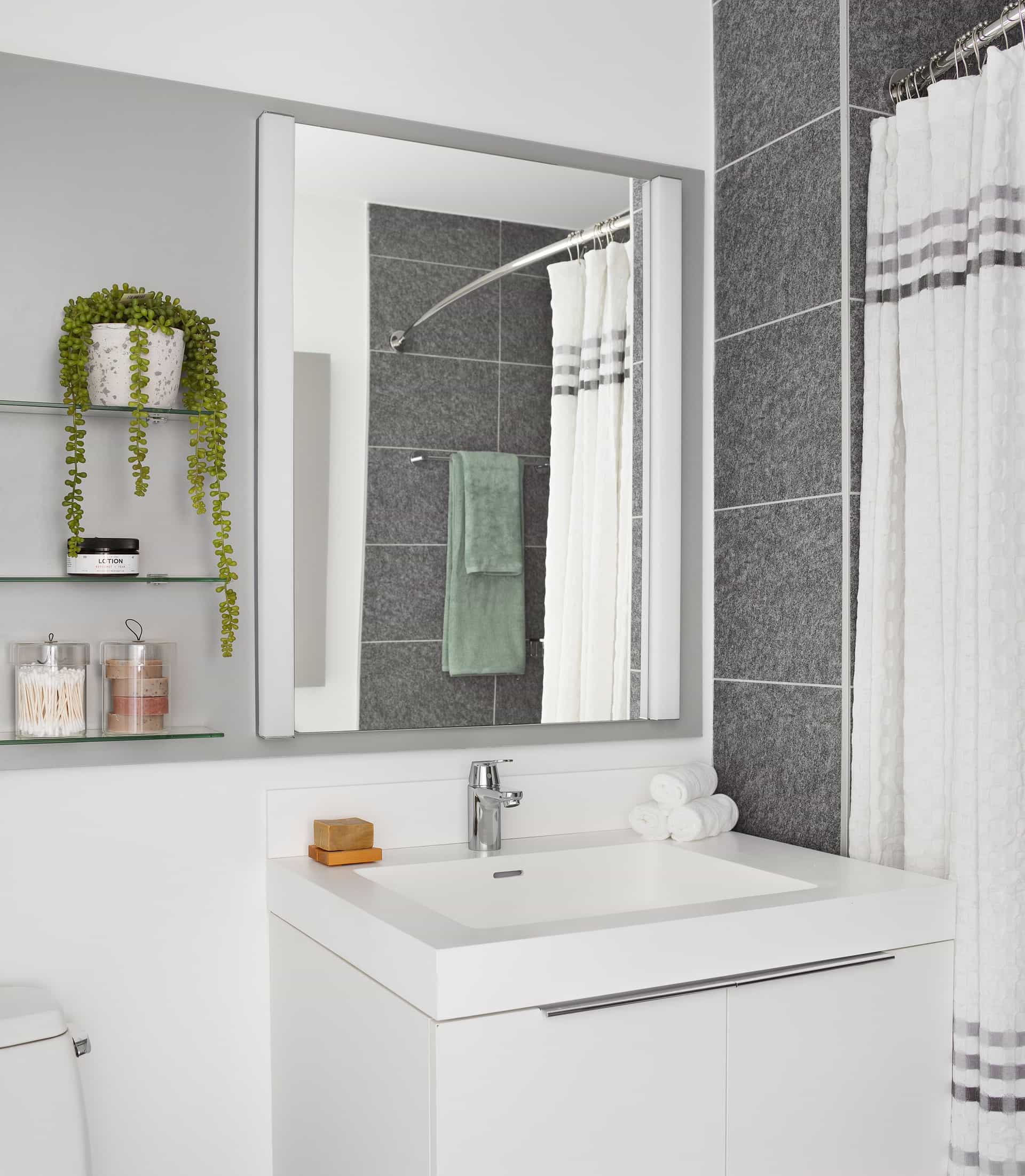 555 W 38 St #3702, Manhattan, NY 10018 4