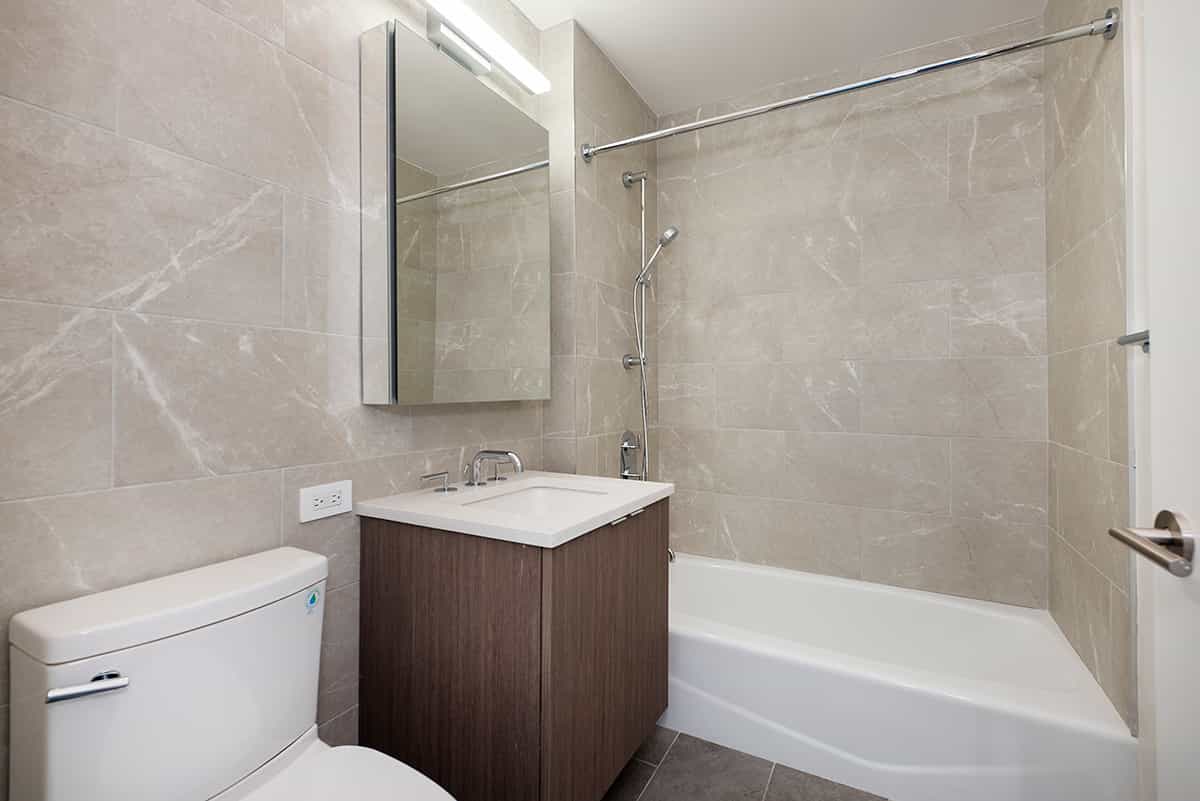 520 West   43 Street #28F, Manhattan, NY 10036 5