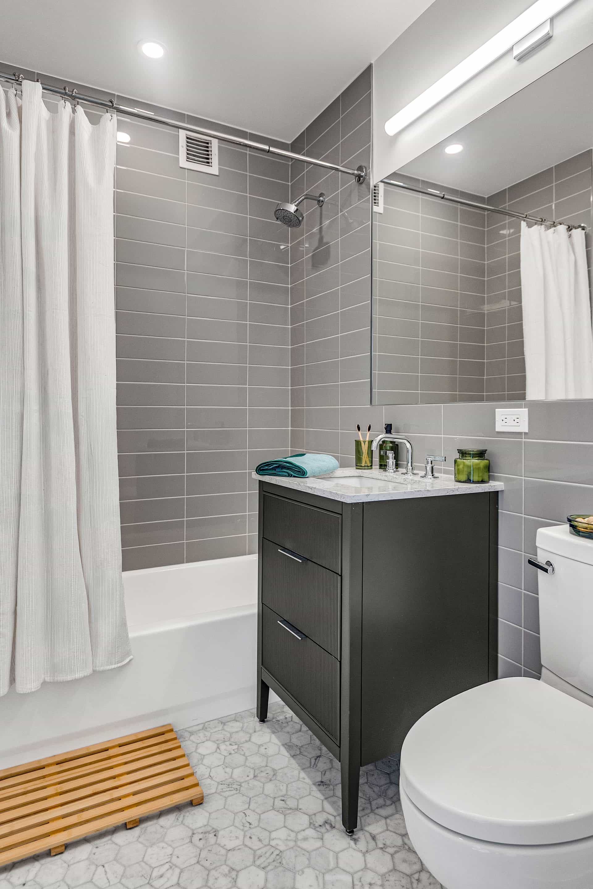 Twenty Exchange 20 Exchange Place #PH5501, Manhattan, NY 10005 3