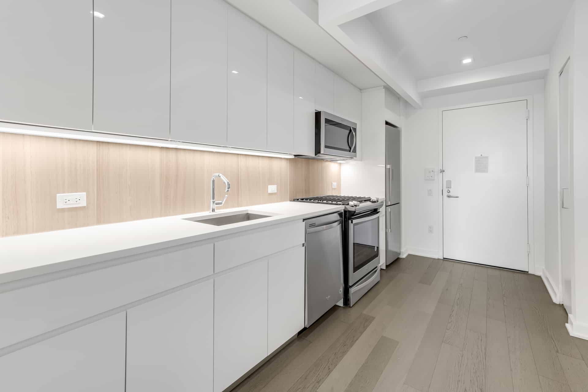 AltaLIC 29-22 Northern Boulevard #1202M, Queens, NY 11101 4