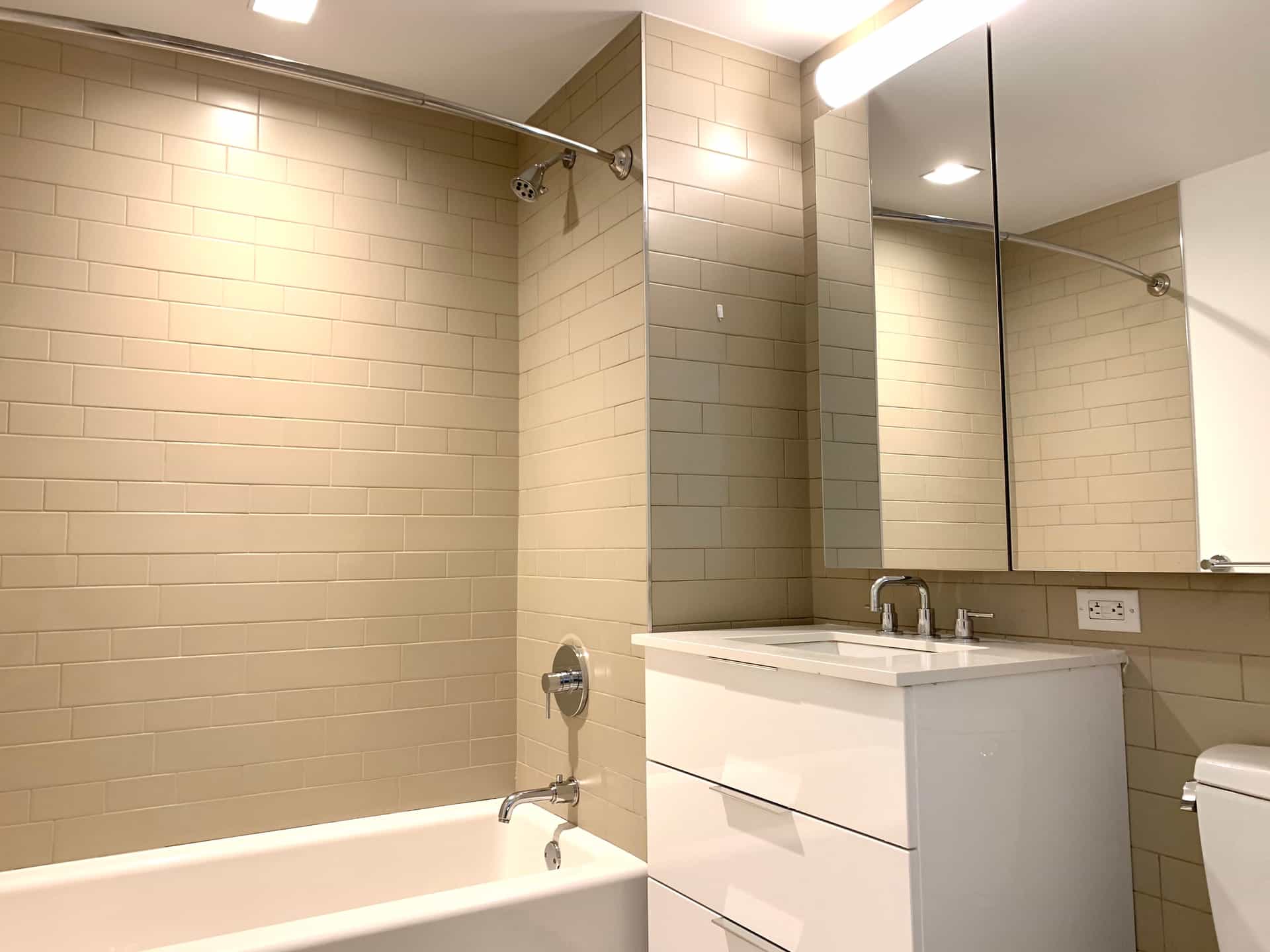 535 West   43 Street #NORTH 10N, Manhattan, NY 10036 5