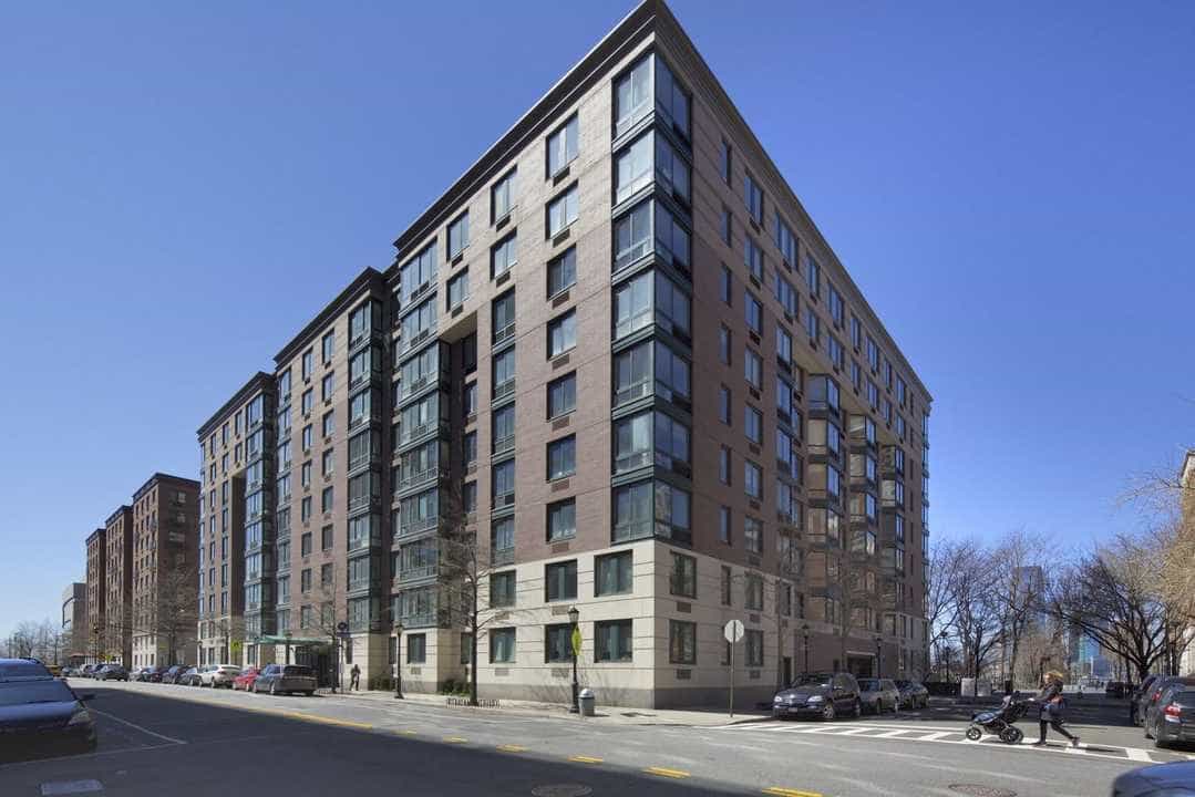 70 Battery Place #225, Manhattan, NY 10280 6