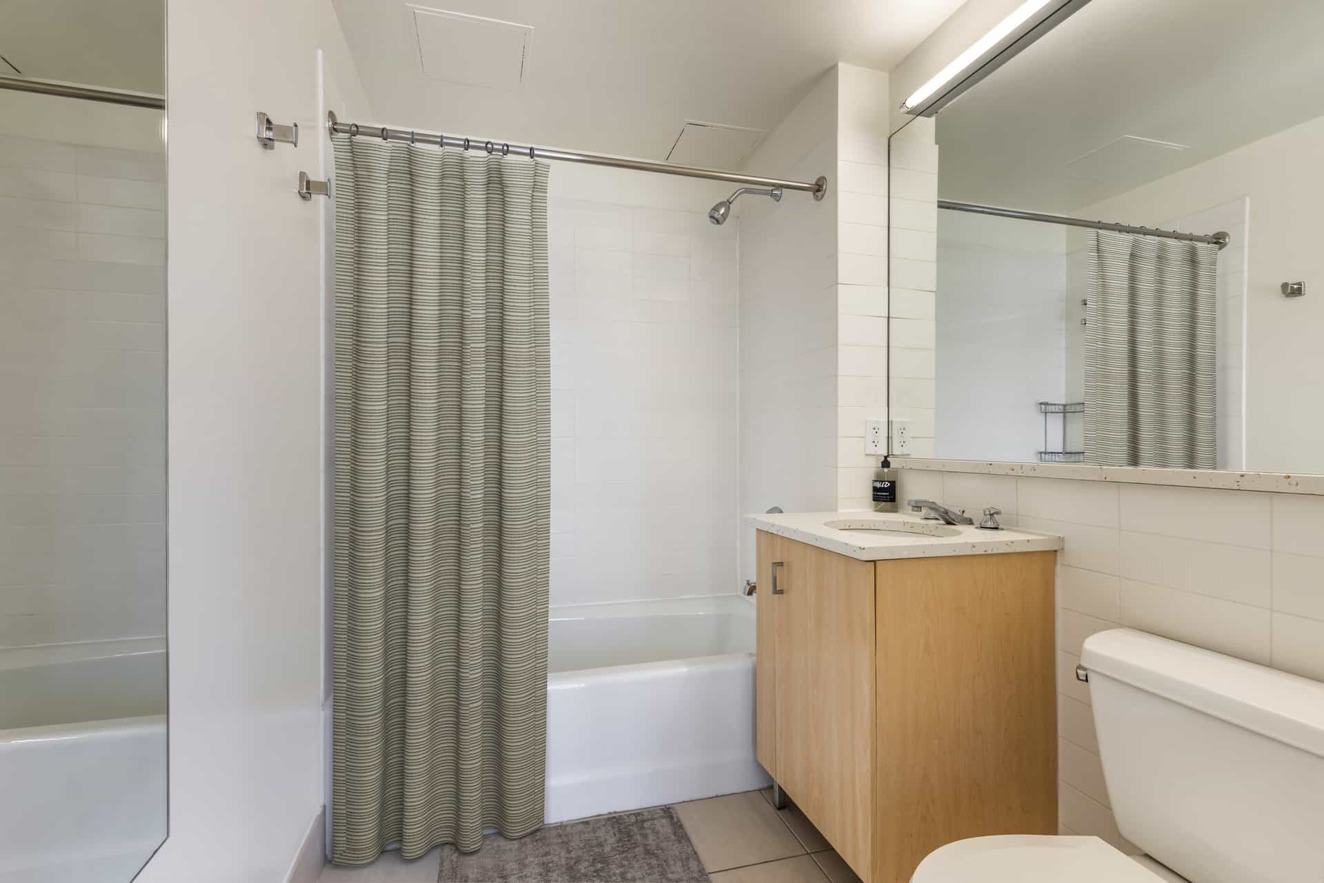 515 West 52 Street #009F, Manhattan, NY 10019 5