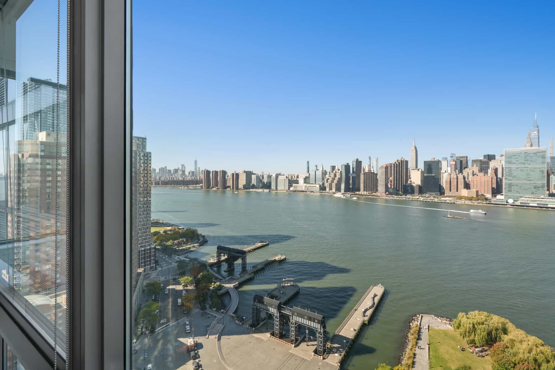 Riverview North 4-75 48 Avenue #2703, Queens, NY 11109 4