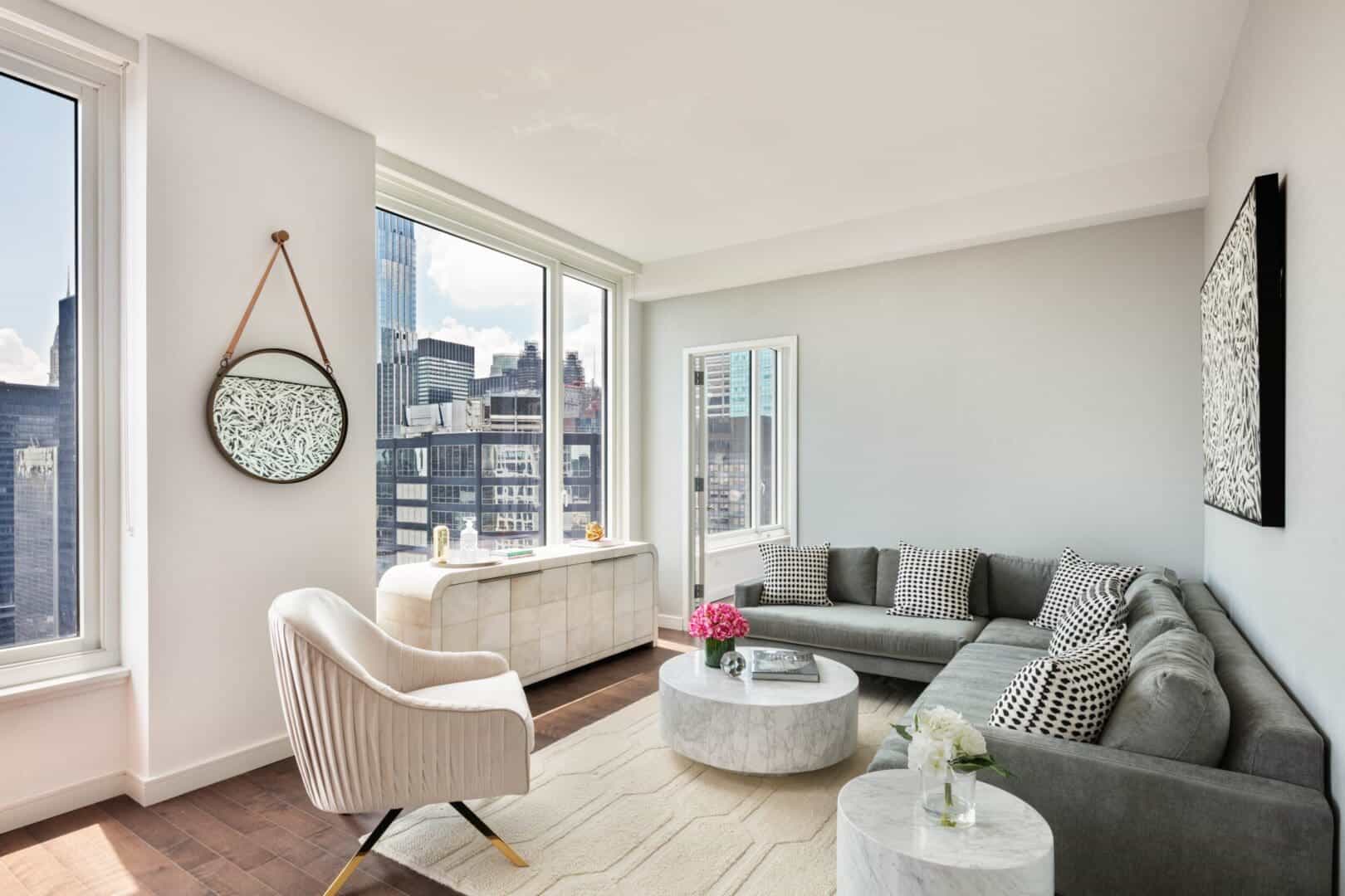 232 East   54 Street #14B, Manhattan, NY 10022 5