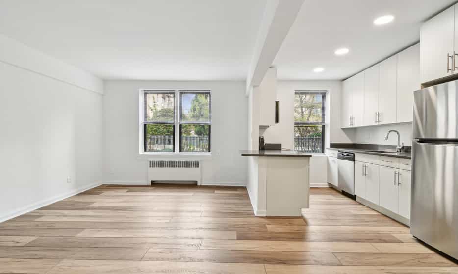 20-26 Seagirt Boulevard #02G, Queens, NY 11691 5