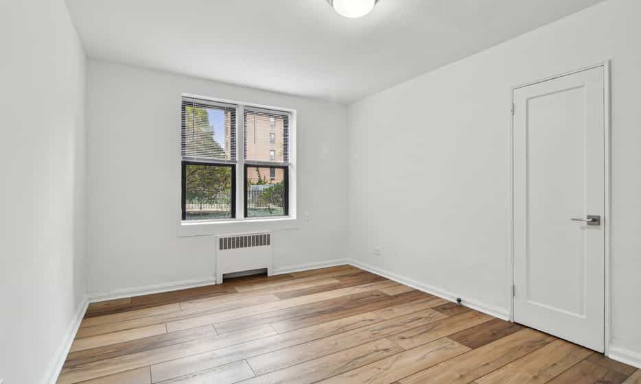 20-26 Seagirt Boulevard #02G, Queens, NY 11691 2