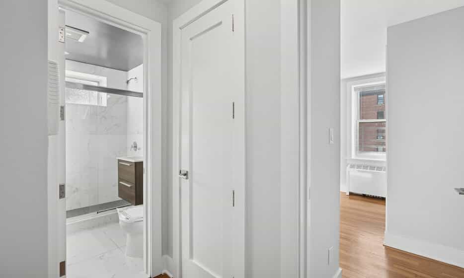 20-27 Seagirt Boulevard #04C, Queens, NY 11691 5