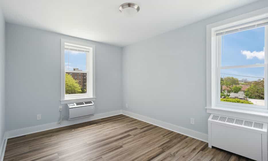 20-30 Seagirt Boulevard #04C, Queens, NY 11691 3