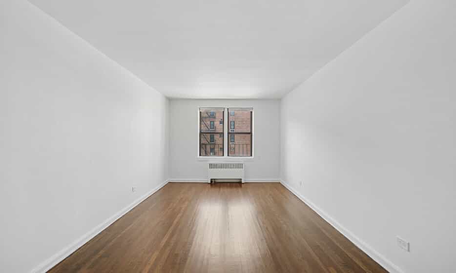 20-28 Seagirt Boulevard #02E, Queens, NY 11691 2