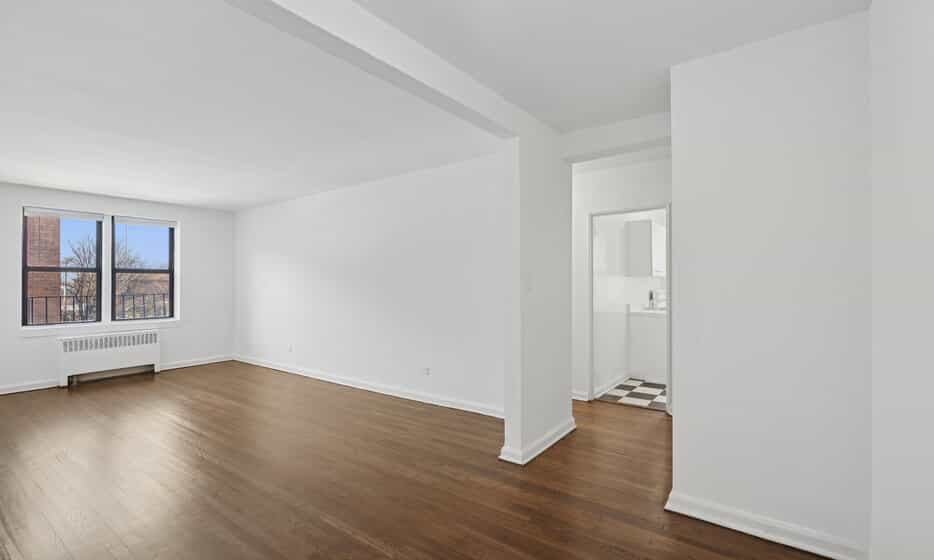 20-28 Seagirt Boulevard #02E, Queens, NY 11691 4