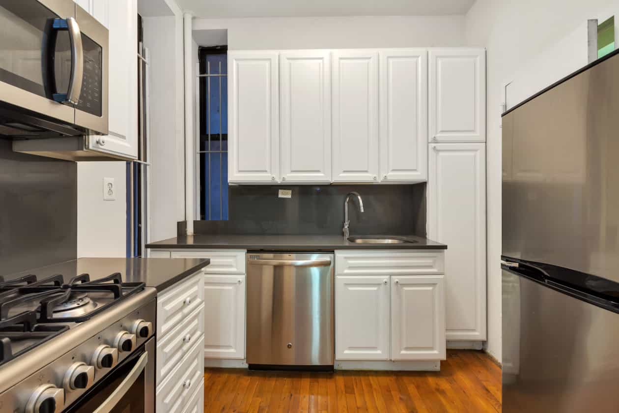 358 W 45 St #D, Manhattan, NY 10036 2