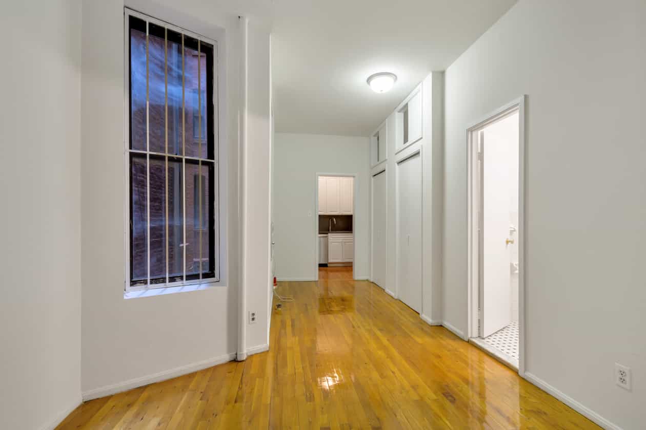 358 W 45 St #D, Manhattan, NY 10036 4