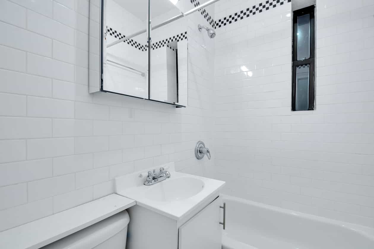 414 West 49 Street #1D, Manhattan, NY 10019 3