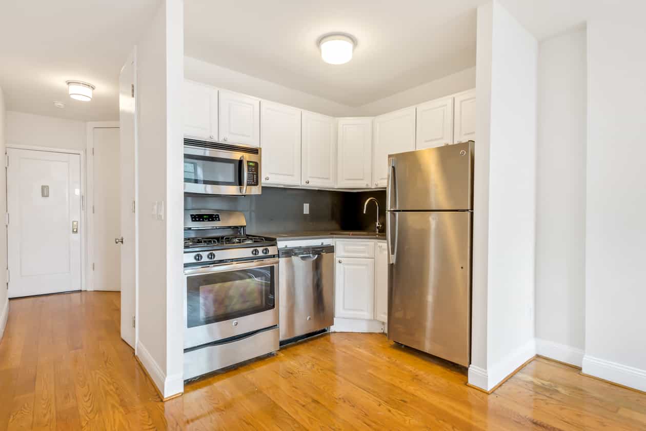 426 West 49 Street #3D, Manhattan, NY 10019 2