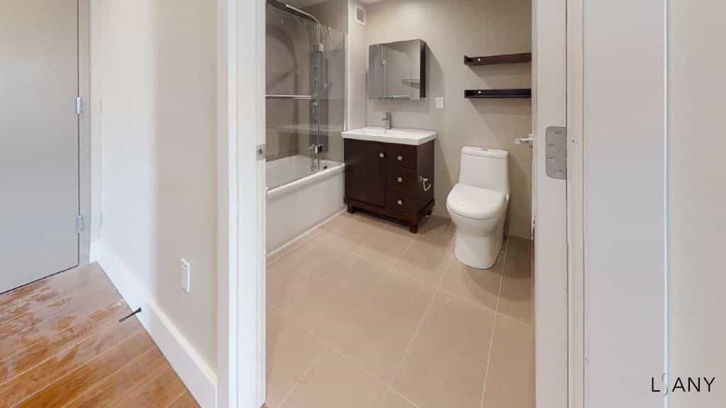 2330 Hoffman Street #5G, Bronx, NY 10458 3