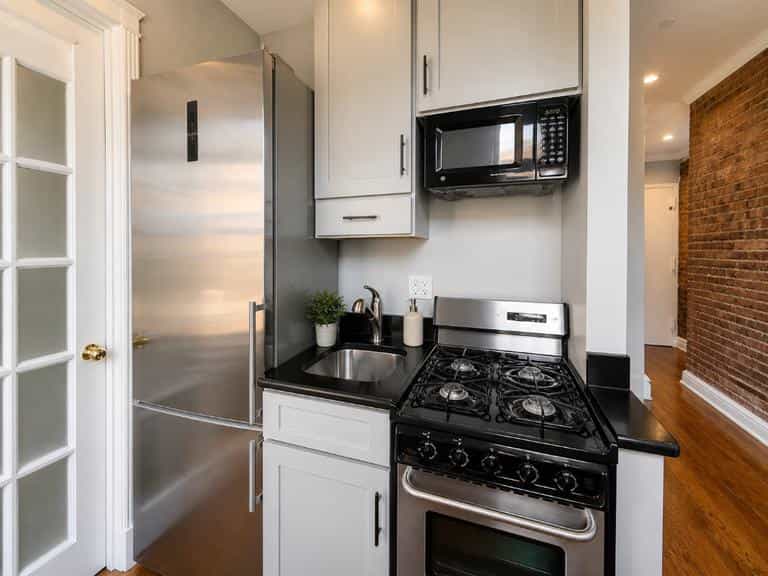 416 East 13 Street #5B, Manhattan, NY 10009 3