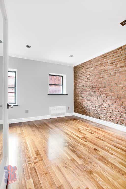 939 2 Ave #2, Manhattan, NY 10022 4