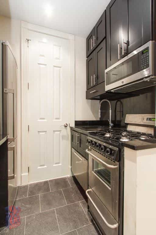 250 Mott Street #19, Manhattan, NY 10012 3