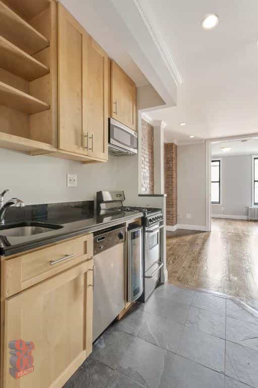 697 10 Avenue #3FN, Manhattan, NY 10036 2