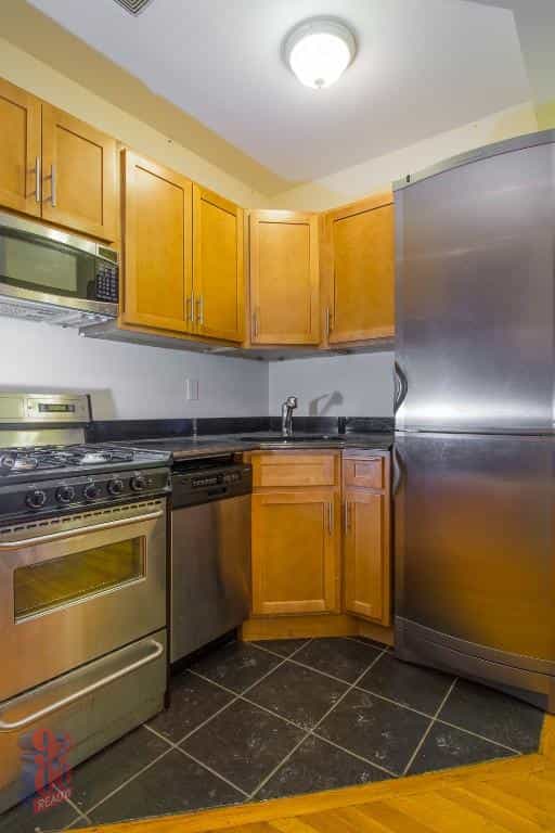 416 East 13 Street #3E, Manhattan, NY 10009 3