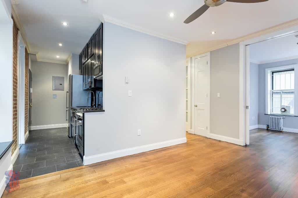 326 East 100 Street #2D, Manhattan, NY 10029 2