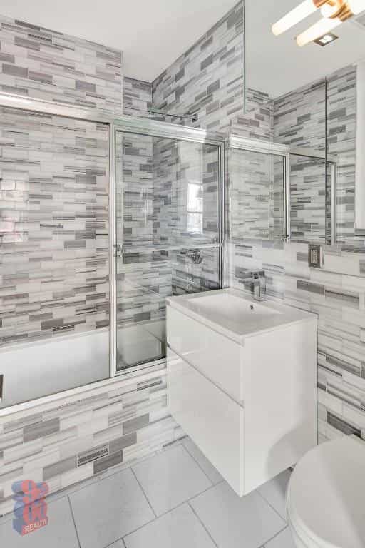 200 Stanton Street #A, Manhattan, NY 10002 4