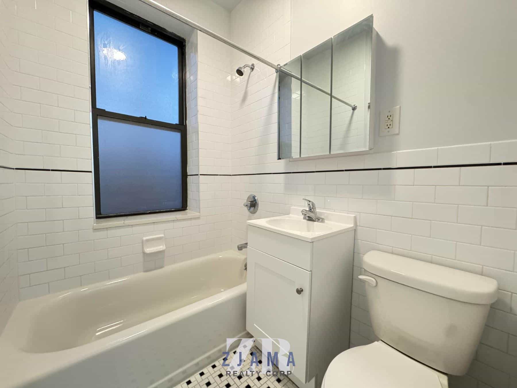 1002 Cortelyou Rd #2, Brooklyn, NY 11218 3