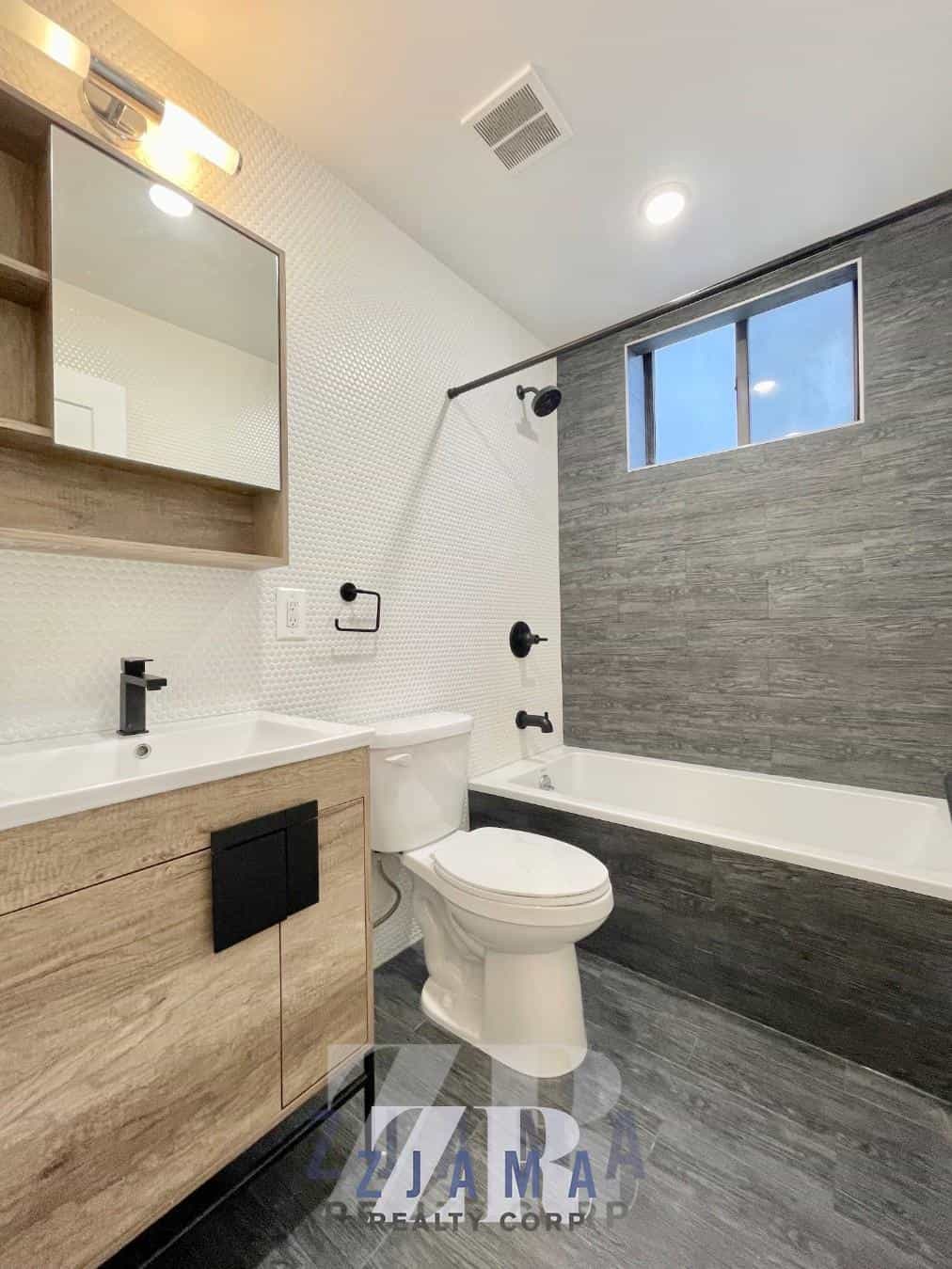 1351 St Johns Place #4, Brooklyn, NY 11213 3