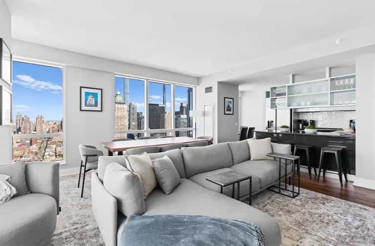 350 West 42 Street #47, Manhattan, NY 10036 2