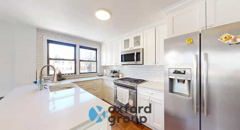 330 East 53 Street #15, Manhattan, NY 10022 2