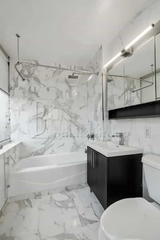 200 Water Street Apartments by Rockrose 200 Water St #1202, Manhattan, NY 10038 5